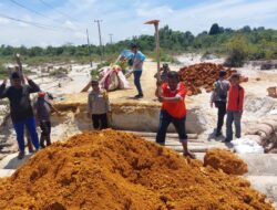 Perbaikan Jalan Vital di Singkep Barat: Sinergi untuk Masyarakat