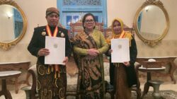 Kebanggaan Lingga: Bupati M. Nizar Terima Anugerah Kebangsawanan