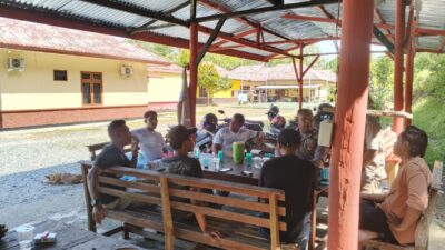 Polsek Singkep Barat Gelar Curhat Kamtibmas, Cegah Konflik Sosial dan TPPO di Kelurahan Raya
