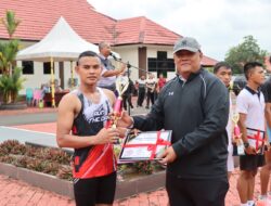 Polres Lingga Gaungkan Semangat Sehat dan Sinergi Lewat Bhayangkara Fun Run 7,9K