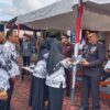 Ikut Meriahkan Hari Bhayangkara ke-79, PGRI Kabupaten Lingga Beri Kejutan Kue Ulang Tahun kepada Kapolres