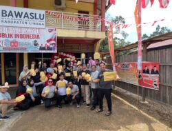 Dari Upacara hingga Tukar Hadiah, Bawaslu Lingga Semarakkan 17 Agustus dan HUT Bawaslu