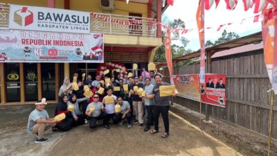Dari Upacara hingga Tukar Hadiah, Bawaslu Lingga Semarakkan 17 Agustus dan HUT Bawaslu